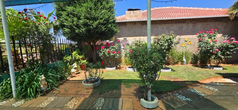 4 Bedroom Property for Sale in Randlespark North West